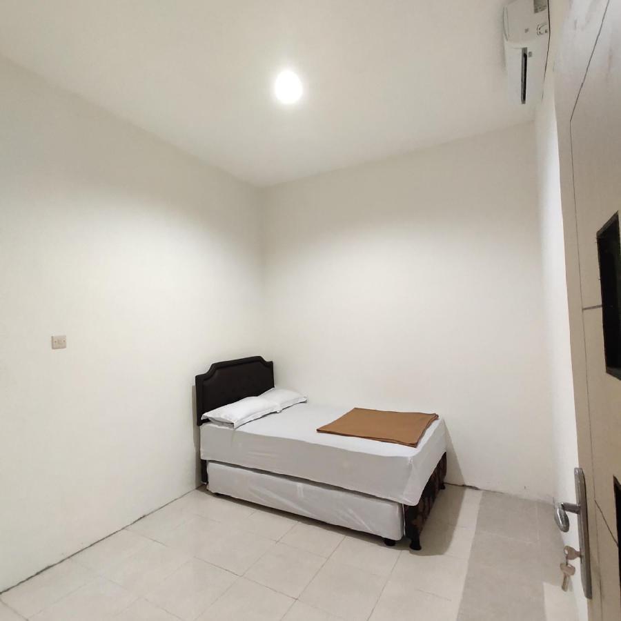 Kavie Hostel Malang Ngoại thất bức ảnh