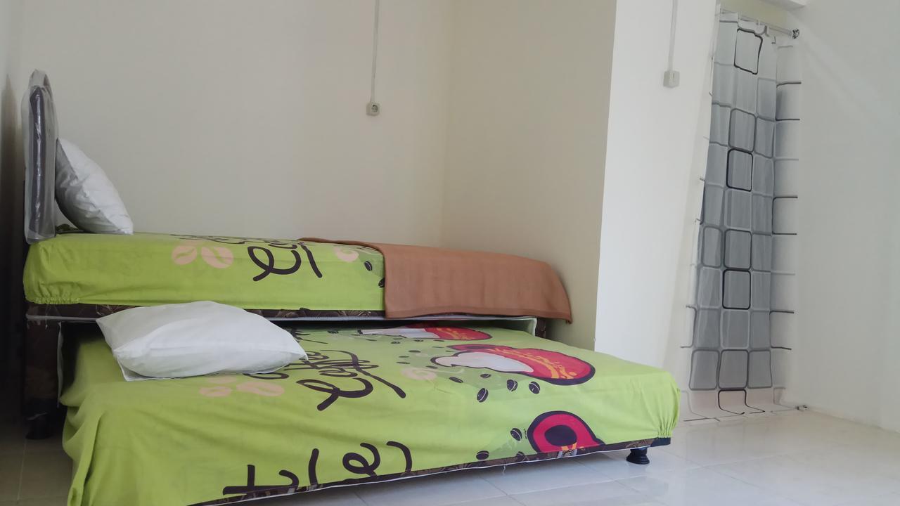 Kavie Hostel Malang Ngoại thất bức ảnh