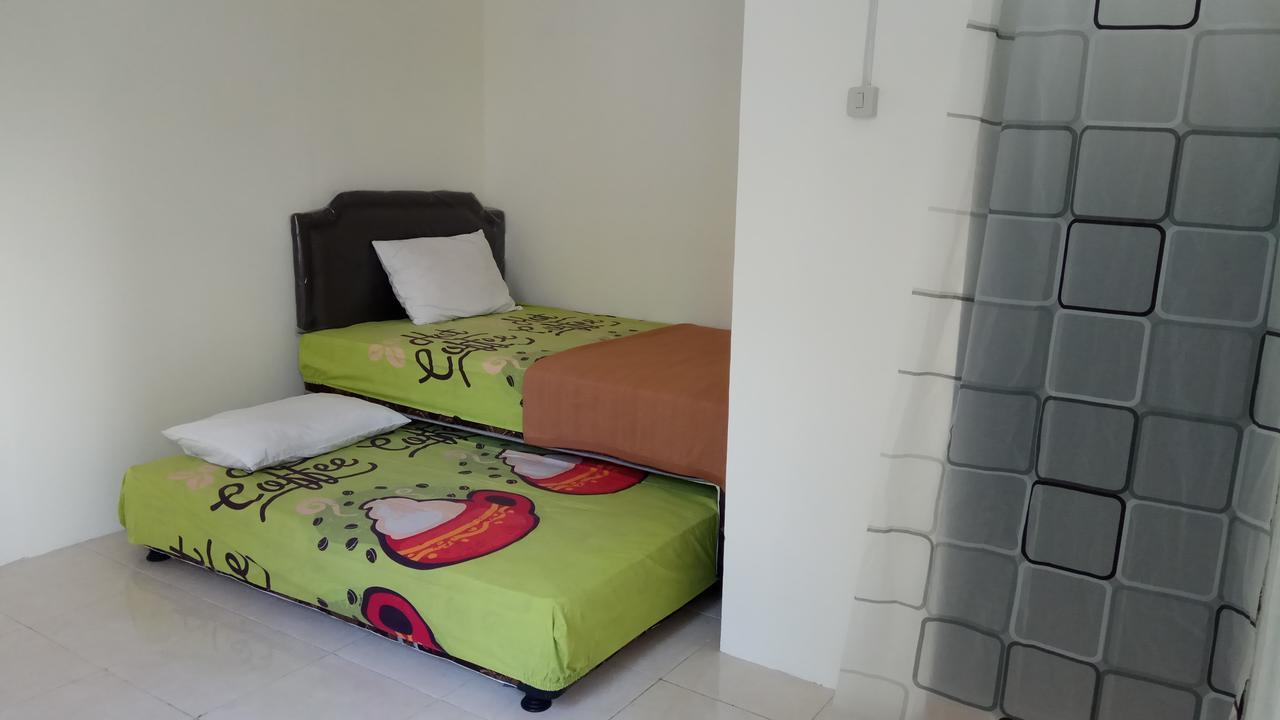 Kavie Hostel Malang Ngoại thất bức ảnh